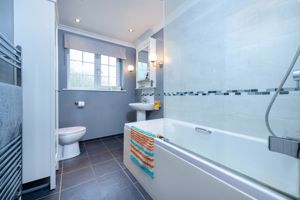 En-suite bathroom- click for photo gallery